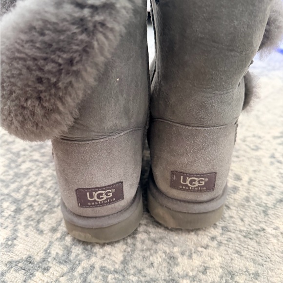 Women's Gray Shearling Ugg Boots - Picture 3 of 6